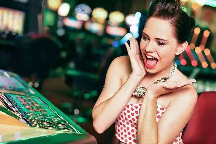 44win tính năng Slot Online